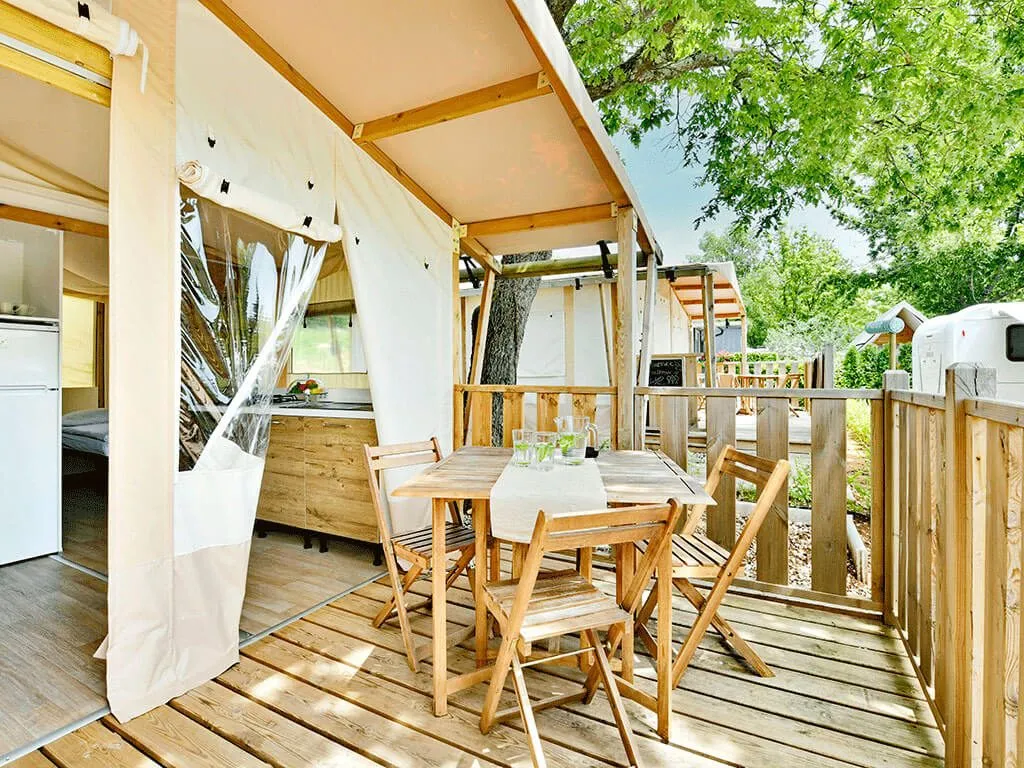 camping-park-polidor-safari-glamping-interior-xx