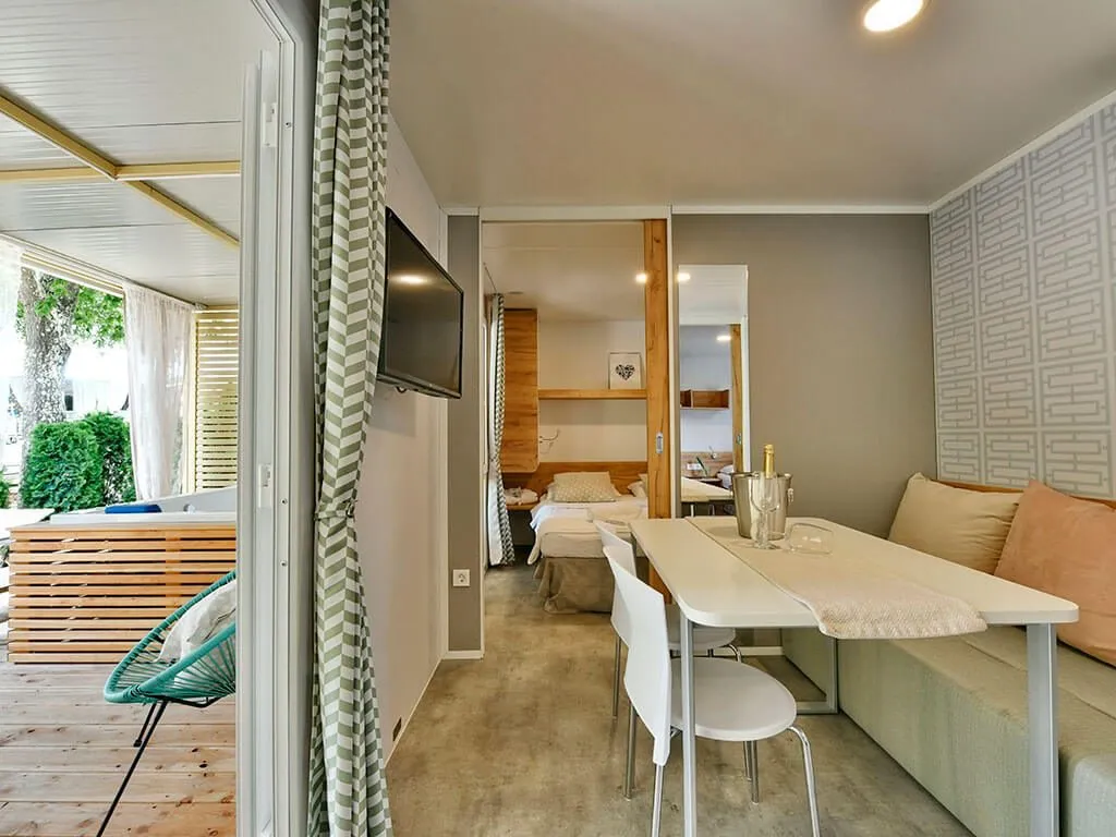 camping-park-polidor-interior-deluxe-mobile-home-iii