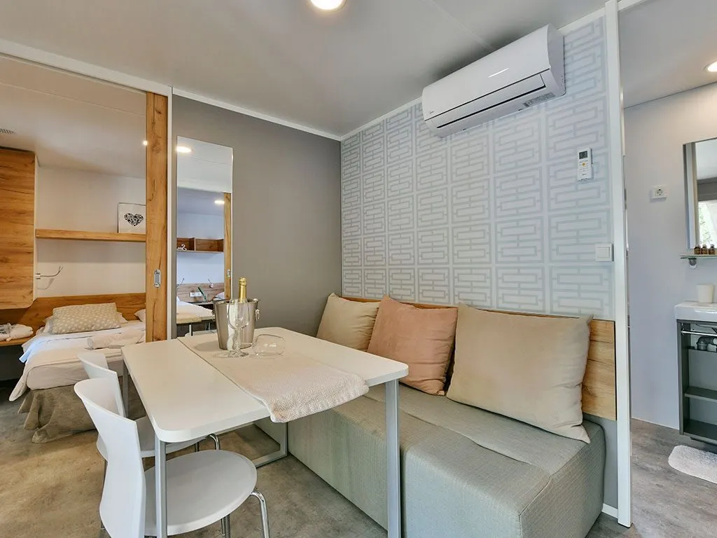 camping-park-polidor-interior-deluxe-mobile-home-iv
