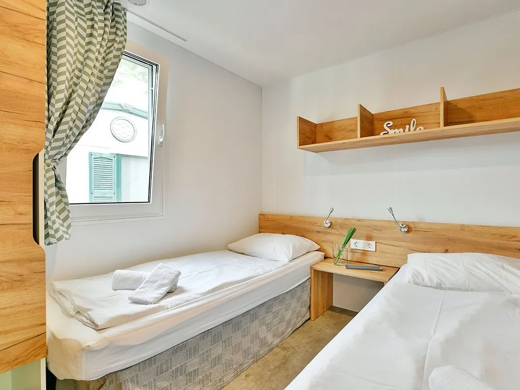 camping-park-polidor-interior-deluxe-mobile-home-ix