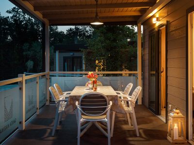 botique-camping-santa-marina-mobile-home-prestige-family-terrace-exterior-i