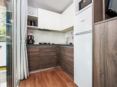 solaris-naturist-camping-resort-premium-mobile-home-interior-2