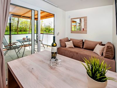 solaris-naturist-camping-resort-studio-comfort-mobile-home-interior-8
