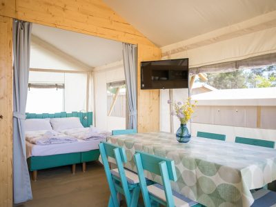 boutique-campsite-santa-marina-premium-glamping-tent-28