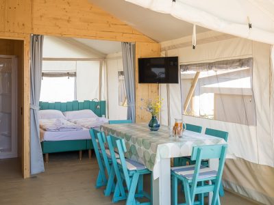 boutique-campsite-santa-marina-premium-glamping-tent-54