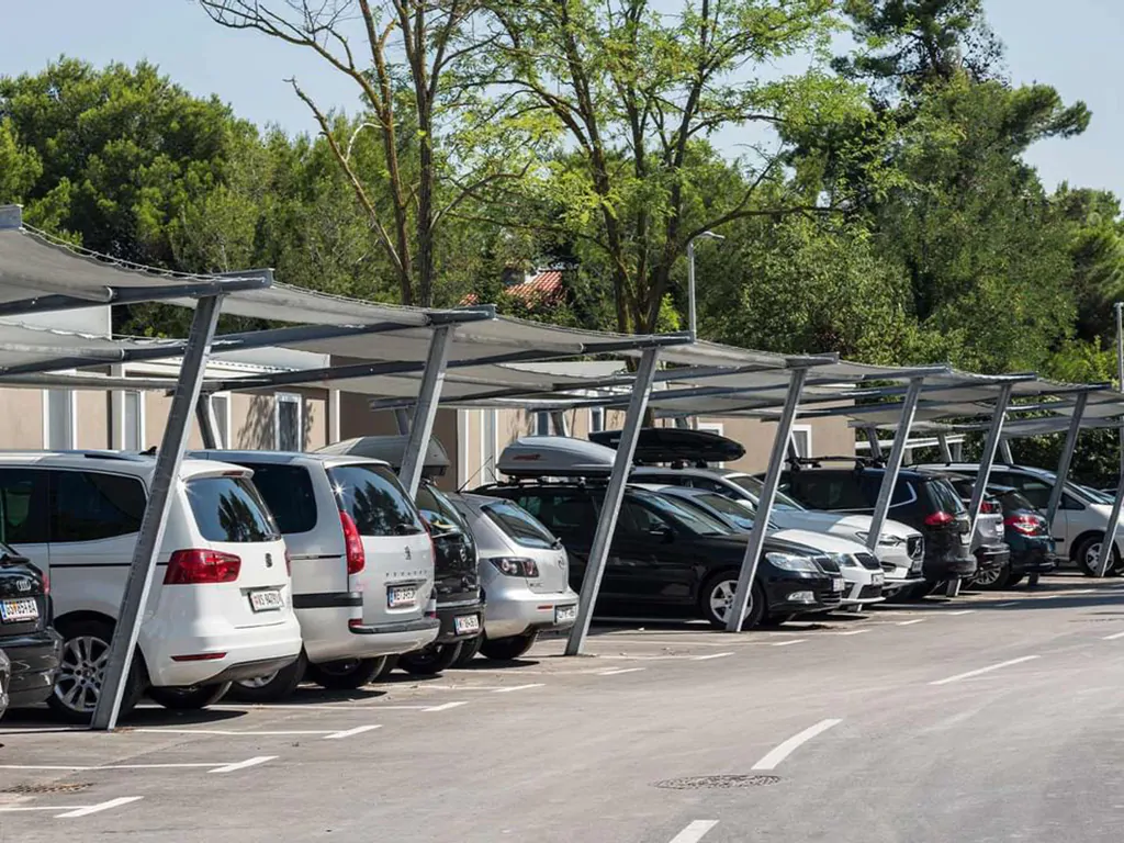 falkensteiner-premium-camping-zadar-parking-zone