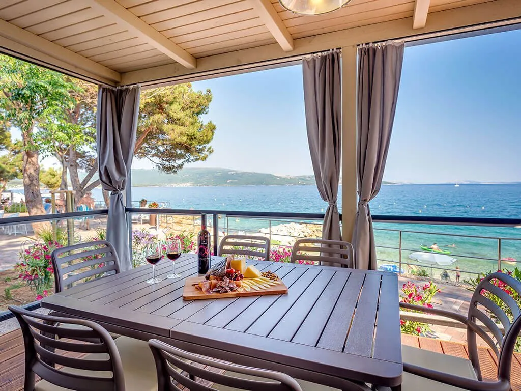 jezevac-premium-camping-resort-jezevac-premium-camping-resort-lungomare-premium-camping-home-ii