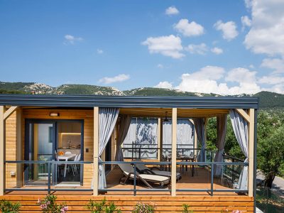 padova-camping-resort-marine-premium-camping-suite-exterior