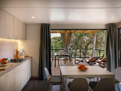 padova-camping-resort-marine-premium-camping-suite-interior-iv