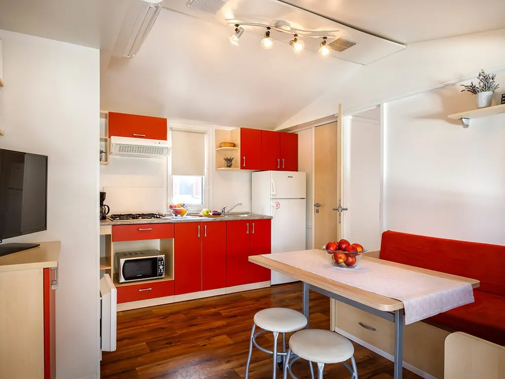 padova-camping-resort-superior-mobile-home-interior-ii