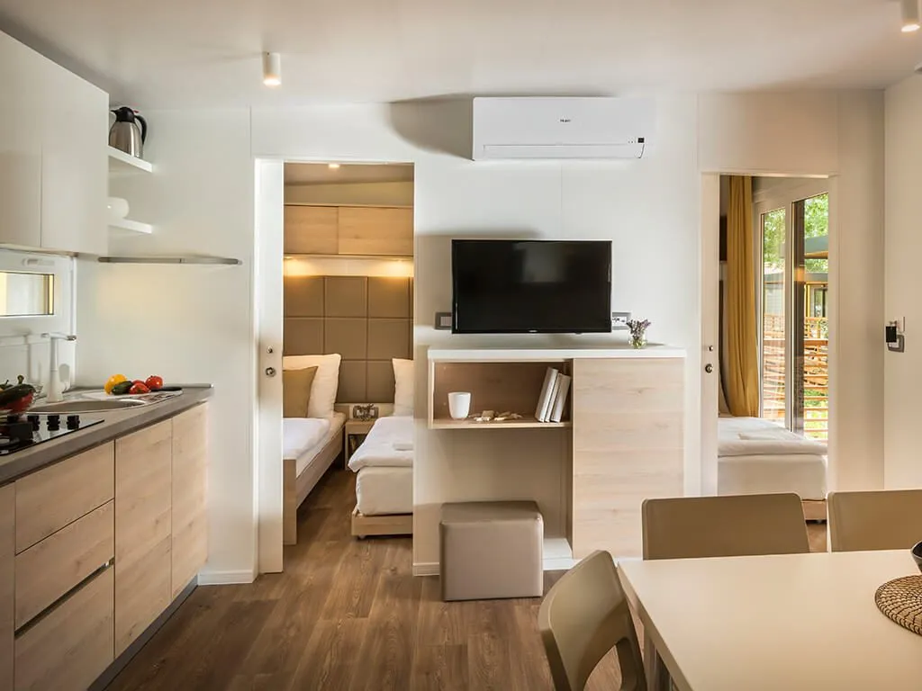 san-marino-camping-resort-lopar-garden-premium-family-interior-i-o