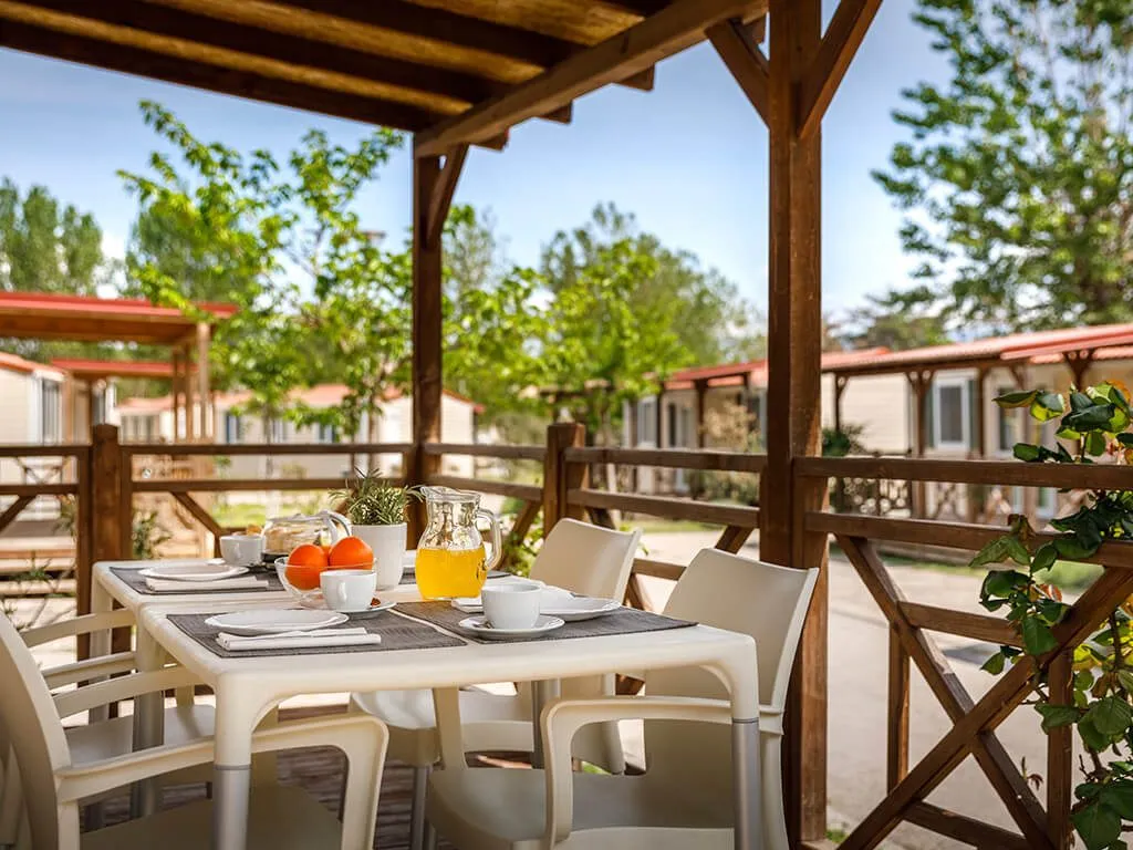 san-marino-camping-resort-superior-family-mobile-homes-interior-v