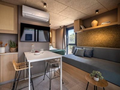 valamar-camping-padova-hiltop-green-chalet-for-2-1-interior-living-room