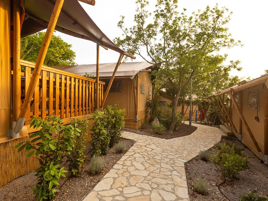 camping-slamni-glamping-village