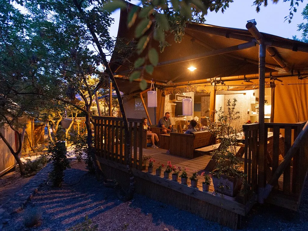 camping-slamni-glamping-tent-11