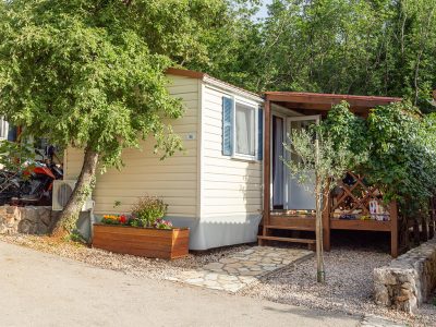 camping-slamni-mobile-home-exterior-5