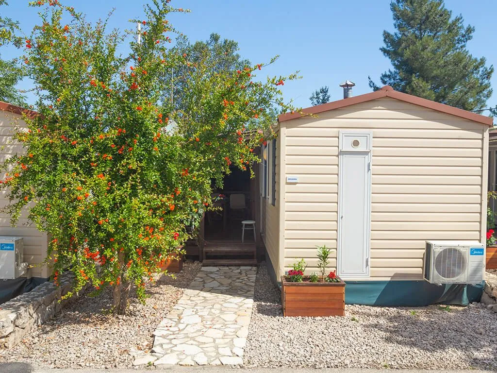 camping-slamni-mobile-home-exterior-3-2