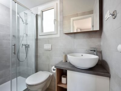camping-ugljan-bathroom-of-mobile-home-ii