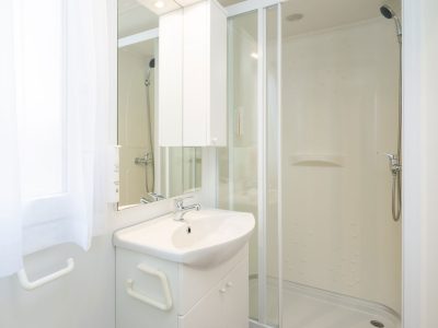 aminess-planet-camping-port9-resort-holiday-home-port9-interior-bathroom-sink