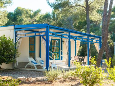 aminess-planet-camping-port9-resort-marko-polo-holiday-home-exterior-mobile-home-terrace