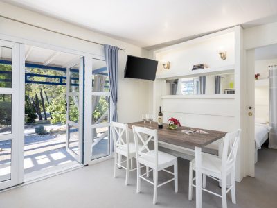 aminess-planet-camping-port9-resort-marko-polo-holiday-home-interior-dining-area