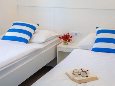aminess-planet-camping-port9-resort-marko-polo-holiday-home-interior-single-beds-view