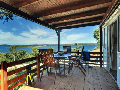 camping-brioni-superior-mobile-home-terrace-view-4