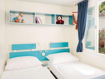 camping-lanterna-family-mobile-home-children-bedroom