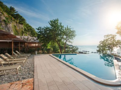 camping-lanterna-glamping-pool-2