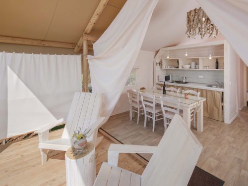 Glamping Superior Tent for 4+2