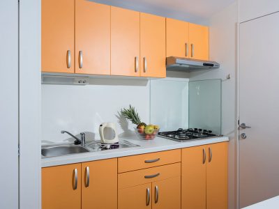 camping-perna-mobile-homes-anya-kitchen