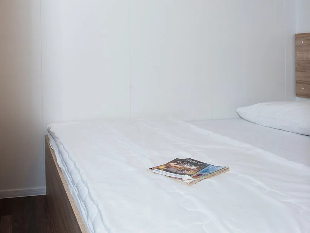 camping-pineta-mobile-home-galija-bedroom