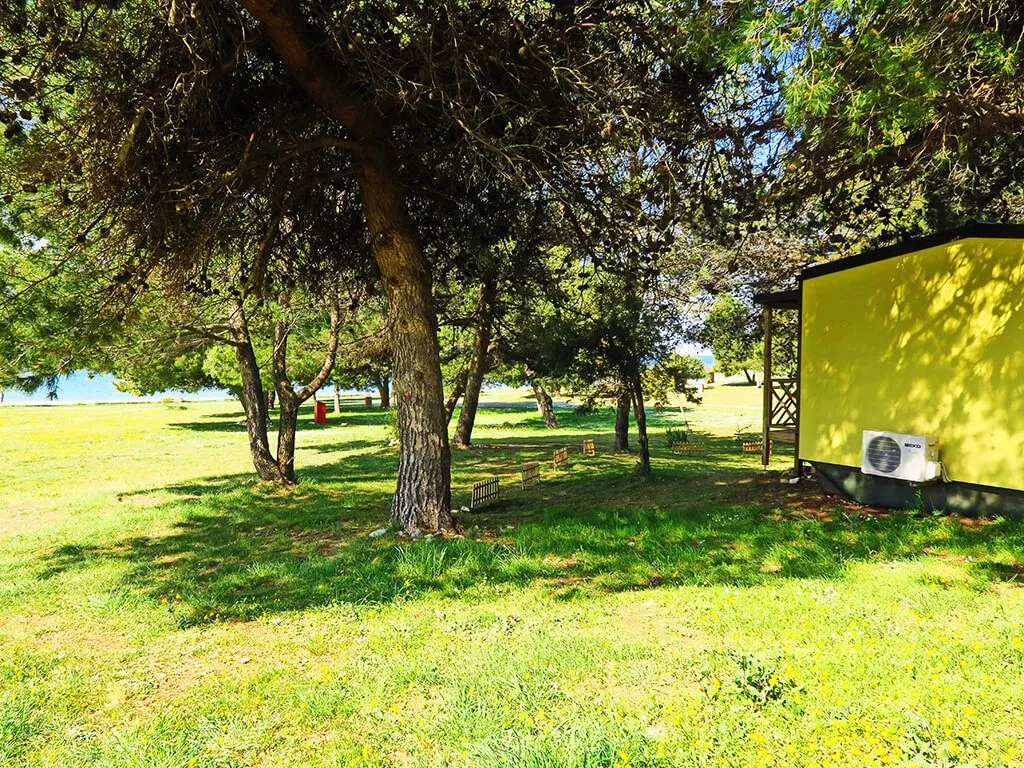 camping-pineta-mobile-home-near-the-sea-i-i