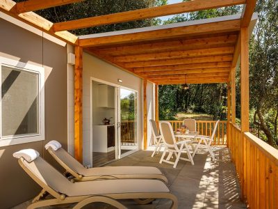 camping-porto-sole-mobile-home-superior-terrace-2