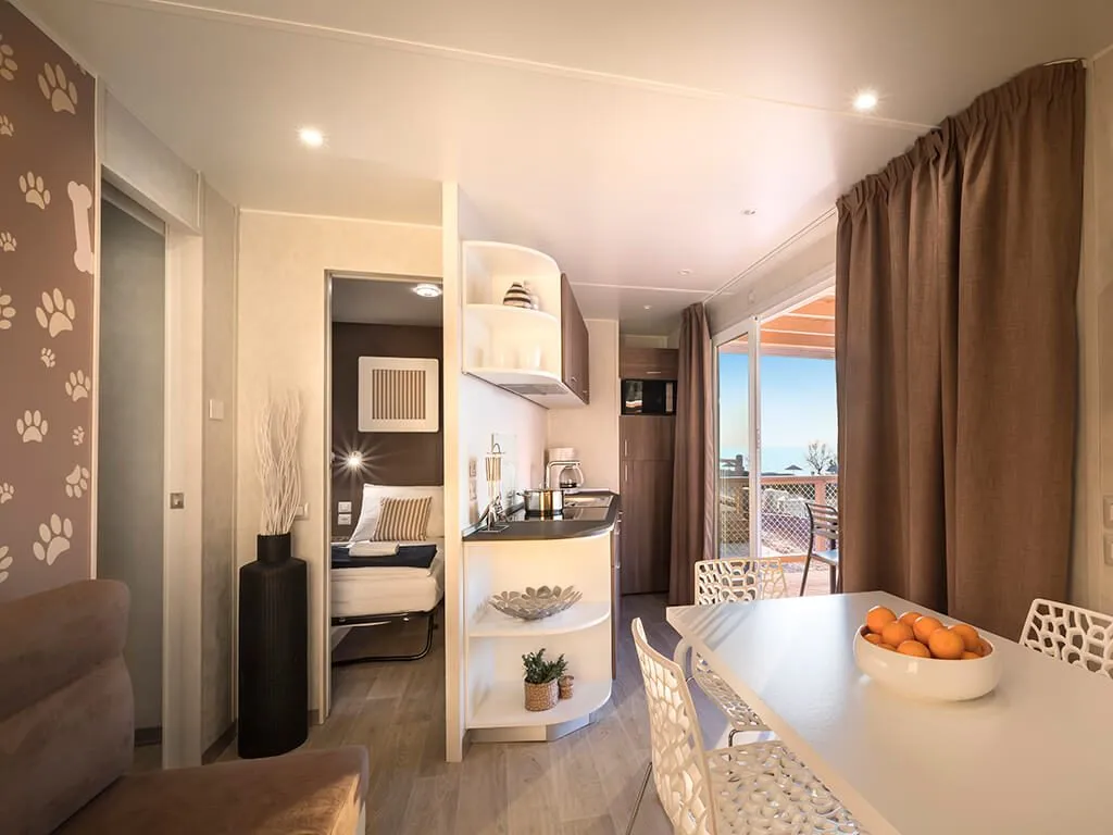 camping-resort-lanterna-happy-dog-premium-interior-2