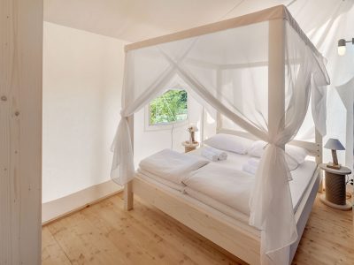 camping-resort-lanterna-maro-premium-glampin-tent-interior-vi
