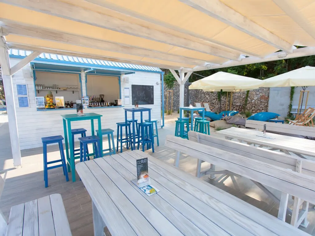 camping-skrila-beach-bar