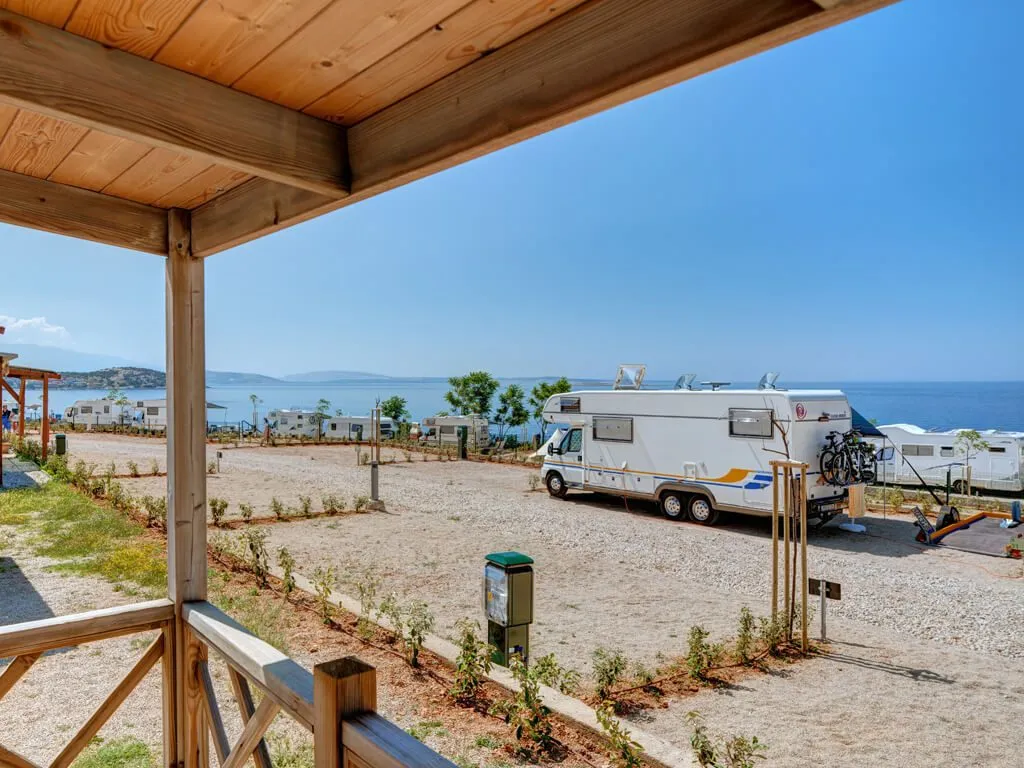 camping-skrila-mobile-homes-terrace