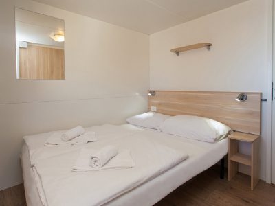 camping-skrila_superior-mobile-home-bedrooms-interor