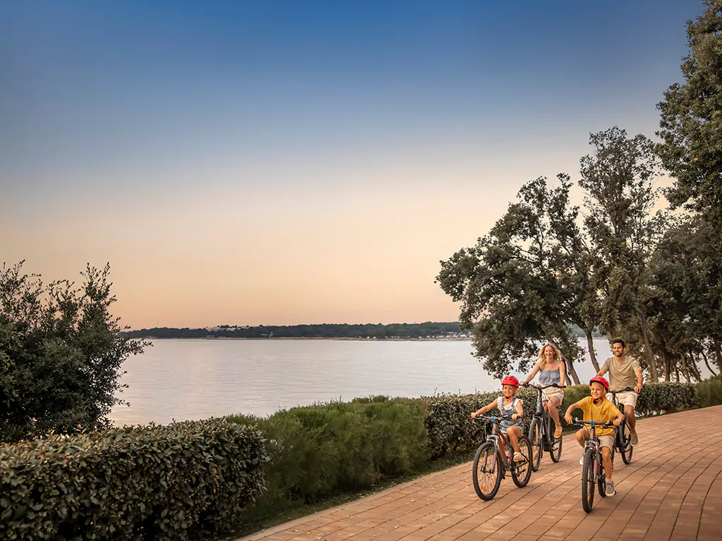 istra-premium-camping-resort-family-time-bike-tour