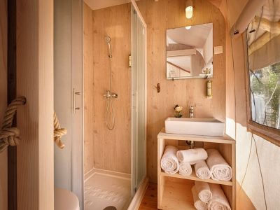 istra-premium-camping-resort-glamping-tent-interior-iv