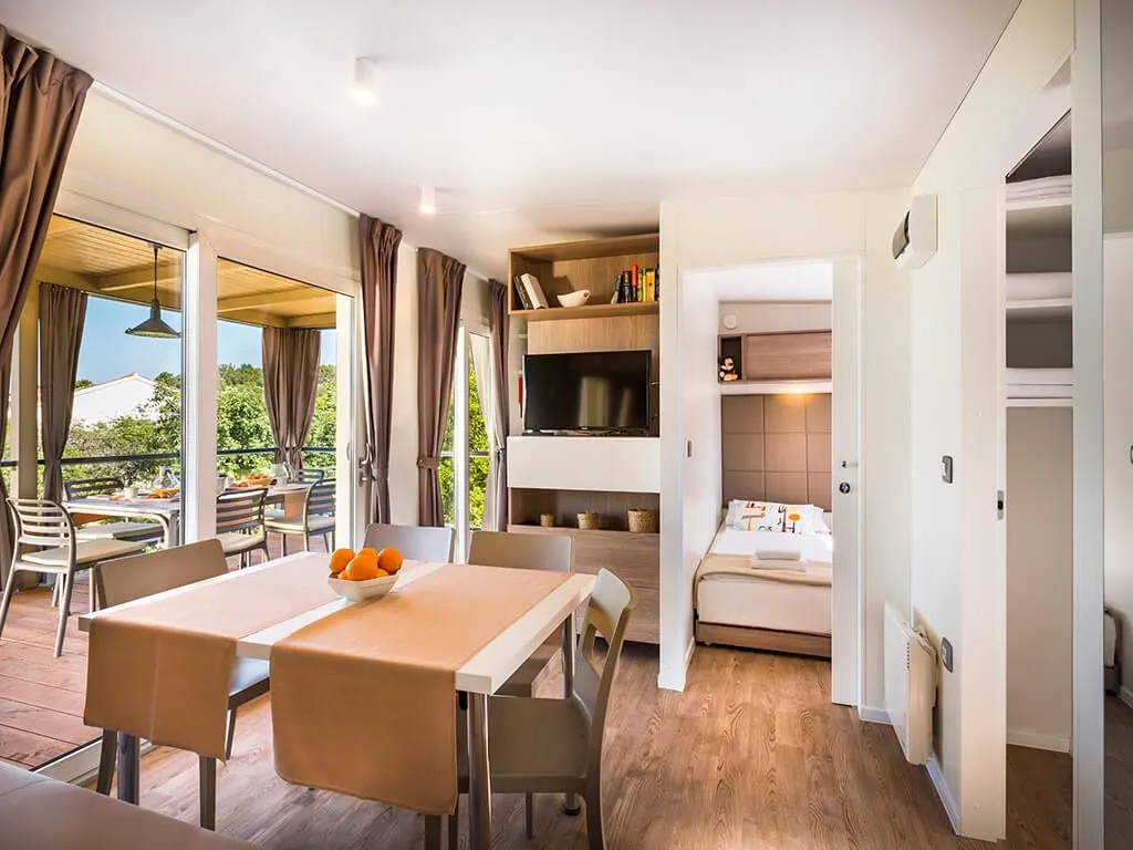 krk-premium-camping-resort-bella-vista-premium-mobile-homes-interior-2