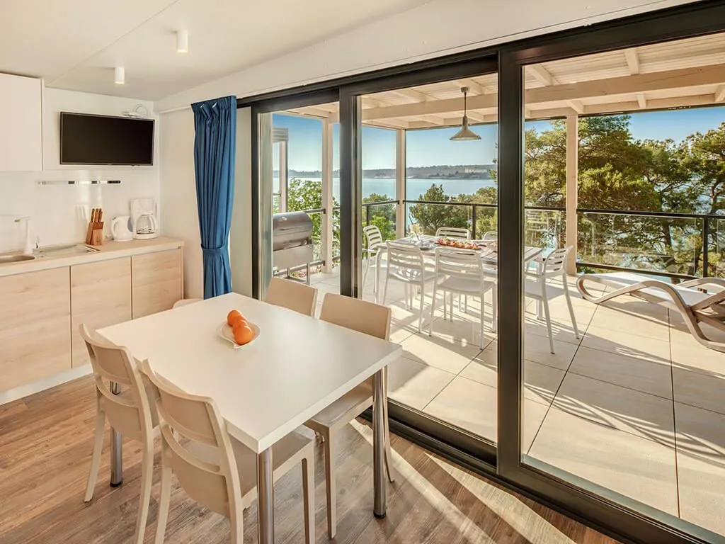 lanterna-premium-camping-resort-marbello-premium-mobile-home-iv-2
