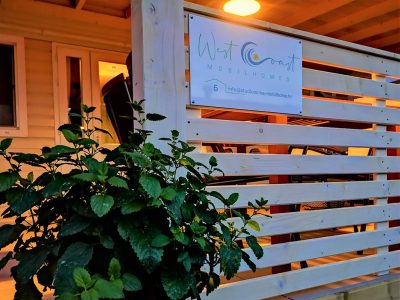 lanterna-premium-camping-resort-mobile-home-west-coast-terrace