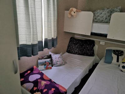 lanterna-premium-camping-resort-west-coast-mobile-homes-interior-ii