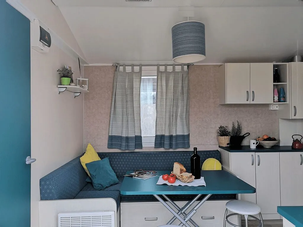 lanterna-premium-camping-resort-west-coast-mobile-homes-interior-v-3