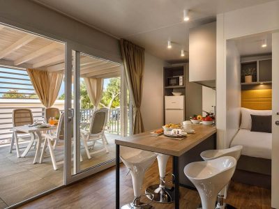 camping-amarin-mobile-home-standard-interior-2