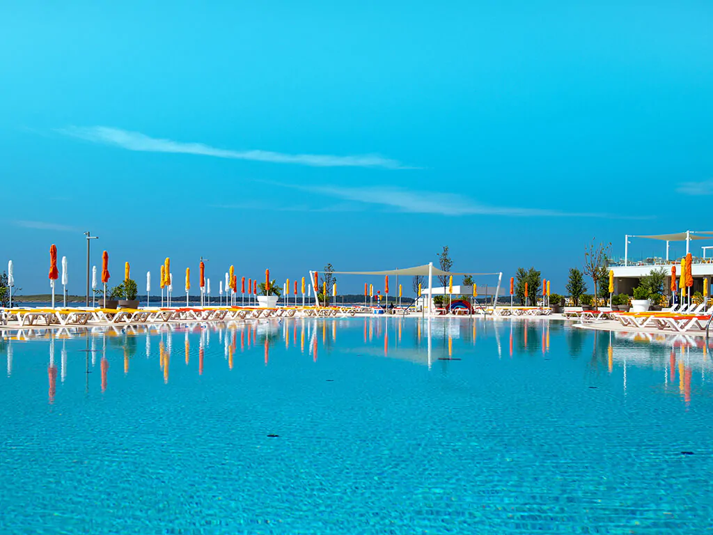 campsite-arena-kazela-new-pool-2019