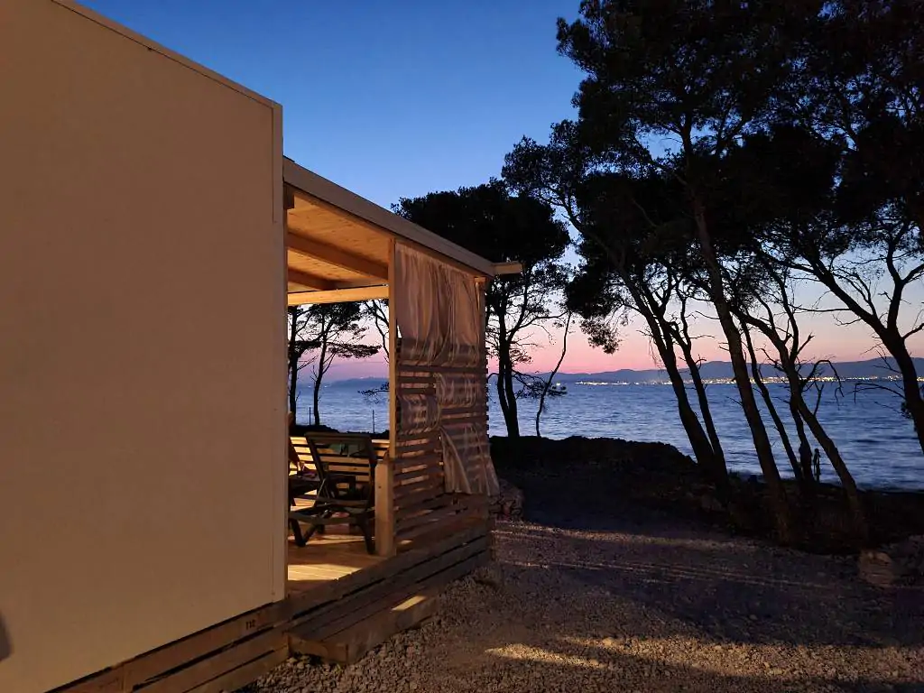 campsite-bunja-premium-exteriror-front-view