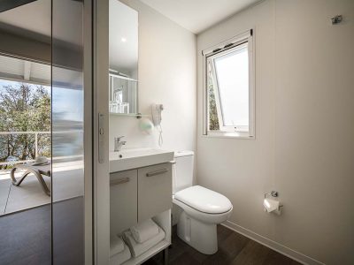 fkk-camping-koversada-superior-couple-mobile-home-bathroom-2